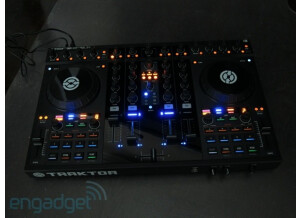 Native Instruments Traktor Kontrol S4 (42670)