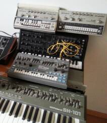 Roland TR-606