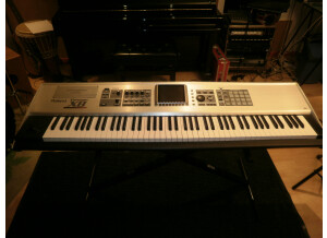 Roland Fantom X8 (80820)