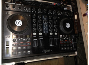 Native Instruments Traktor Kontrol S4 (84297)