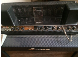 Ampeg Ampeg B18X