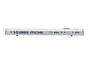 Yamaha MO6 Façade Arrière