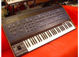 Oberheim OB-8 (81770)