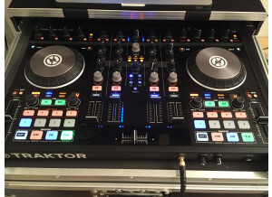 Native Instruments Traktor Kontrol S4 mk2 (51649)