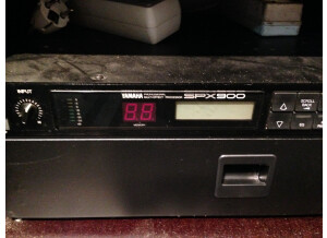 Yamaha SPX900 (55240)