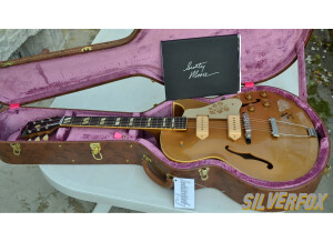 Gibson ES-295  Scotty Moore Signature