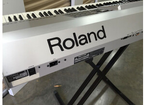 Roland Fantom-G8