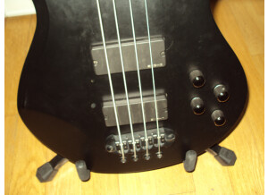 Cort EVL-Z4B - Black Satin