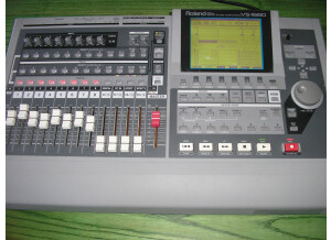 Roland VS-1680 (58011)
