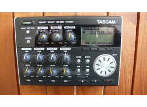 Tascam DP-004 (42177)