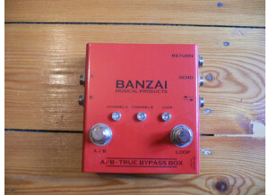 Banzai A/B True Bypass Box