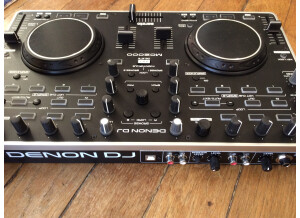 Denon DJ DN-MC2000 (1259)