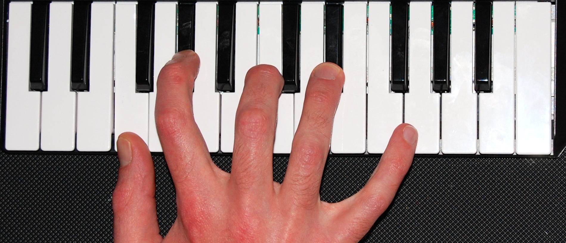 Les accords de base au clavier