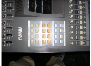 Yamaha 02R (38541)