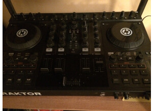 Native Instruments Traktor Kontrol S4 (13086)