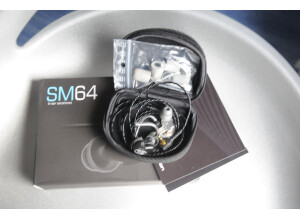 Earsonics In-ear Monitors SM64