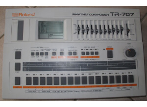 Roland TR-707 (3712)