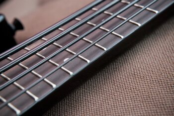 Kala Solid Body Ubass SUB4FS Kala Solid Body Ubass SUB4FS