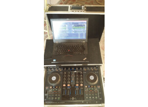 Native Instruments Traktor Kontrol S4 (53509)