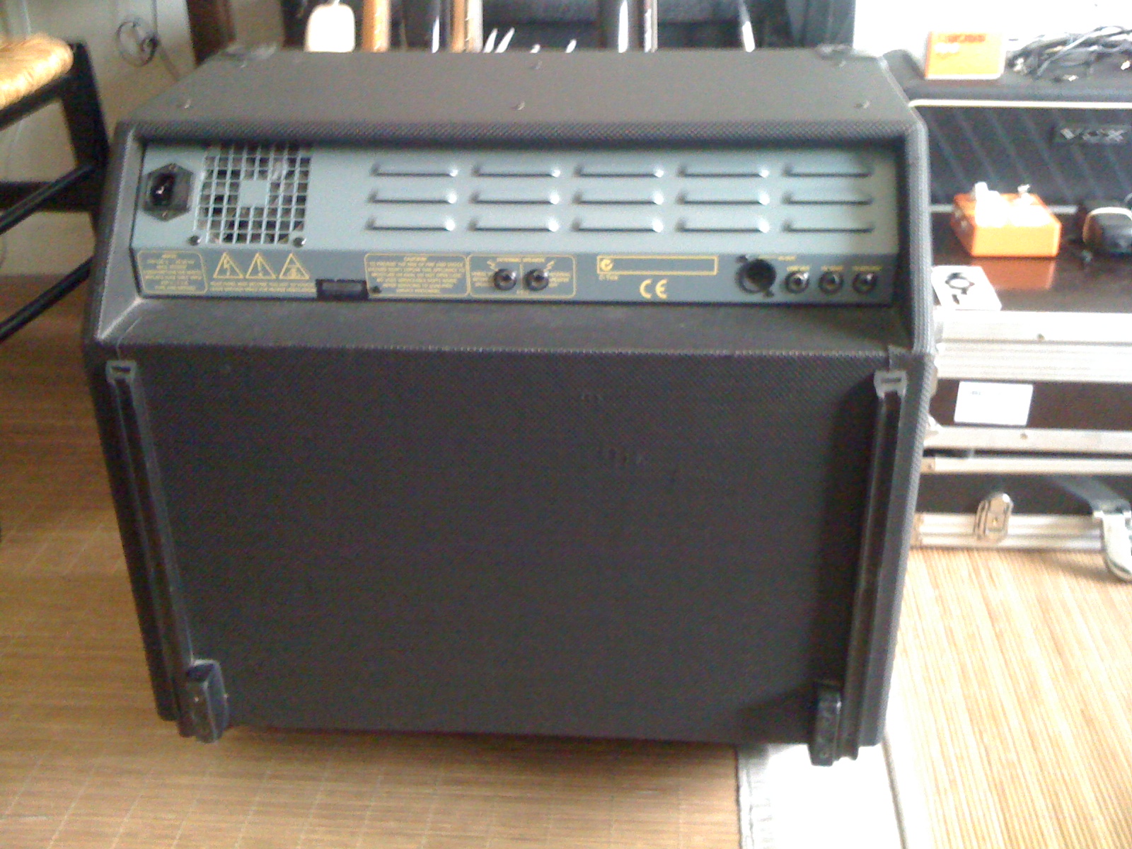 美品 正常動作品 Highes & Kettner QUANTUM QC-412 美品 正常動作品 Highes & Kettner QUANTUM QC-412