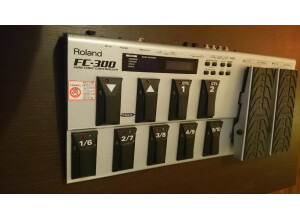 Roland FC-300 (23215)
