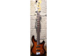 Fender Deluxe Jazz Bass 24 (35567)