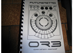 Future Retro Orb (22025)