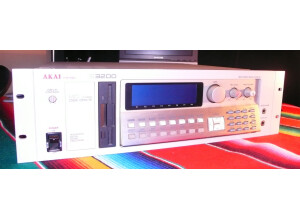 Akai S3200 (78917)